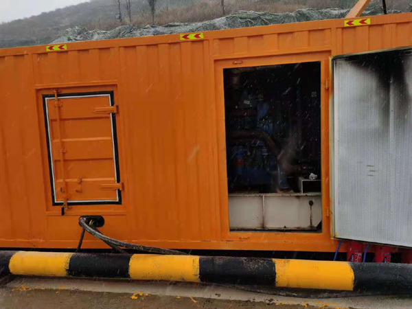 乌兰发电机出租 柴油发电机组电压低报警怎么办？