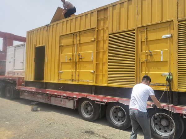 乌兰发电机出租100KW发电机需要什么规格的电缆线？