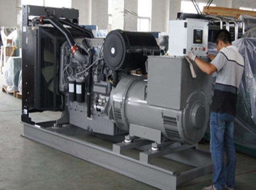 乌兰柴油发电机组和储能设备配合使用的案例