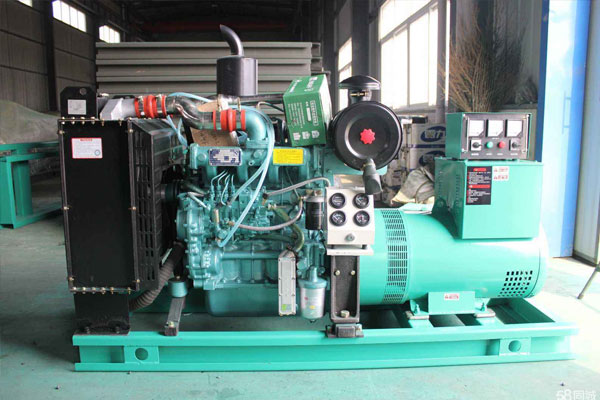 乌兰如何判断机油是否需要更换？