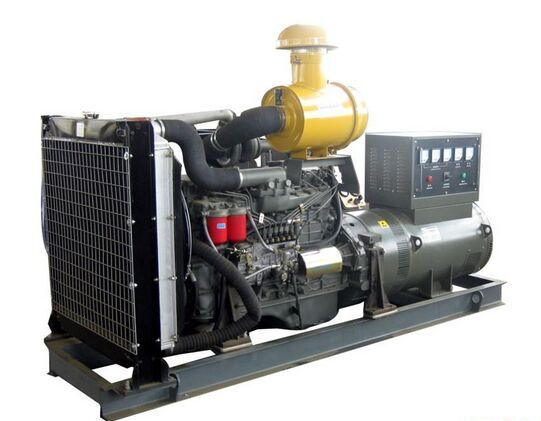 乌兰汽油发电机组冬季保养时，燃油系统需要注意什么？