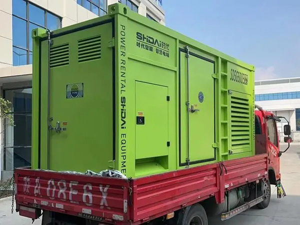 乌兰更换水冷式机油散热器的密封件时，如何选择合适的密封胶？